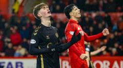 Hearts 'elephant' about to fall off tree? - fan reactions