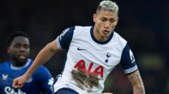 ‘Zero truth’ – Moyes denies Everton return for Richarlison