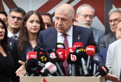 Zafer Partisi lideri Ümit Özdağ hakim karşısında