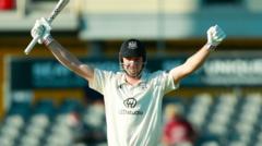 Green century rescues day for Glos against Kent