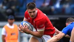 No ‘agenda’ against Hawkins amid Wales return talk