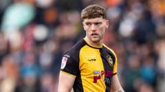 Evans follows Brennan in signing fresh Newport deal