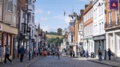 Councils defend town centre 'swearing ban'