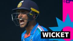 India lose their first wicket as Gill falls to Starc