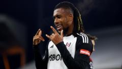 Forest fans back Cooper despite heavy Fulham loss