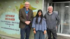 Graduate wins award for self-made food bank