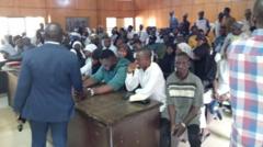 Bí ìgbẹ́jọ́ Alfa Abdulrahman tí wọn fẹ̀sùn ìfipábánilòpọ̀ àti ikú Afsot Yetunde kàn ní Ilorin ṣe lọ lónìí rèé, bí bàbá olóògbé ṣe bú sẹ́kún