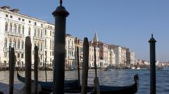 Tourist accidentally fell into Venice canal - inquest