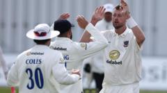 Sussex well on top against Leicestershire