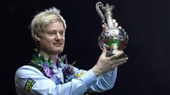 Robertson sweeps Bingham to win second World Grand Prix