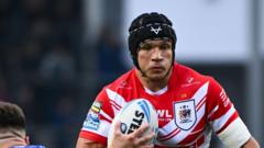 Saints’ Lomax suffers fractured jaw in Wire defeat