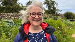 Dragh an eileanan Earra-Ghàidheal mu bhuaidh thuath-gaoithe aig muir