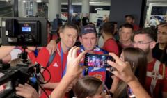 „Овај тим има душу” – дочек сребрних кошаркаша