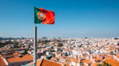 bandeirasite aposta bonus gratisPortugal com Lisboa ao fundo 