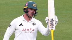 Patterson-White rescues leaders Notts at The Oval