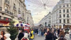 Regent Street goes car-free for 'festive mile'