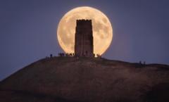 Rare October Harvest Moon to be first supermoon of 2025