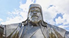 A estátua de Genghis Khan em Tsonjin Boldog, na Mongólia.