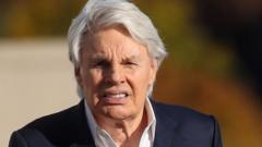 US court rules ex-Abercrombie CEO unfit for trial