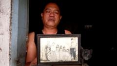 Pembunuhan dukun santet 1998-1999 Banyuwangi, ninja, kiai, orang gila, dukun santet, pembantaian dukun santet 1998 di Banyuwangi