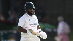 Ahmed impresses to put Leics on top against Yorks