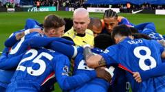 Rosenior says referee should focus on job, not Chelsea huddle