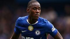 Como sign defender Chalobah from Chelsea