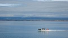 2007年，加拿大海軍巡邏船隻在巴芬島附近的北冰洋巡邏。