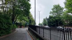 Barrier idea explored for pollution hotspot road