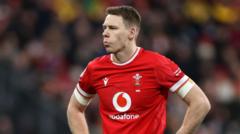 Wales full-back Williams a doubt to face Italy