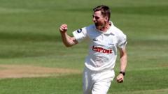 Bowlers on top between Glamorgan and Northants