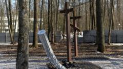 Внутрішня частина ракети, яка вочевидь містила касетні бомби. 23 березня, Харків