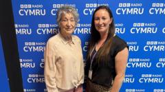 Hannah Parr: 'Symud i Langeitho os yn cael ceffyl neu ddolffin'