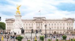 Woman in court over Buckingham Palace bomb hoax