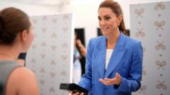 Watch: Kate gives out tickets and meets public in surprise Wimbledon visit