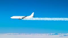 AI to help planes avoid climate-warming 'sky graffiti'