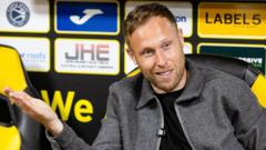 Arfield not throwing name in for Livingston job
