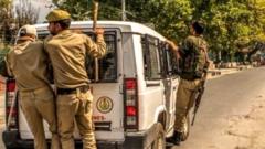 काश्मीरमध्ये मुलांना बेकायदा अटक?