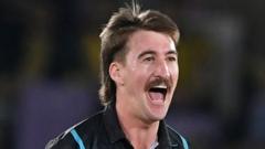 Derbyshire sign New Zealand bowler Tickner