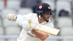 Glos take control as they eye long-awaited home win