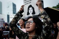 di-hadapan-ribuan-buruh-prabowo-janji-dukung-marsinah-jadi-pahlawan-nasional-siapa-marsinah-dan-mengapa-dia-dibunuh