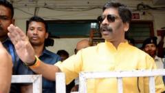 జార్ఖండ్ ముఖ్యమంత్రి హేమంత్ సోరెన్
