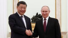الرئيس الروسي فلاديمير بوتين ونظيره الصيني شي جينبينغ في موسكو