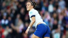 Bronze says England 'can lead the way' in women's football