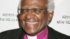 Desmond Tutu em sua festa de 75 anos em 2006