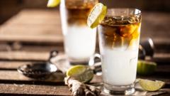 A Dark'n'stormy rum cocktail
