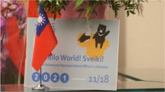 台湾驻立陶宛代表处于上周四（11月18日）于该国首都维尔纽斯（Vilnius）正式挂牌成立。