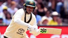 Australia and Pakistan finely poised in second Test