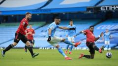 Manchester City gặp Manchester United ngày 7/3