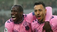 Everton out of relegation zone with stunning win